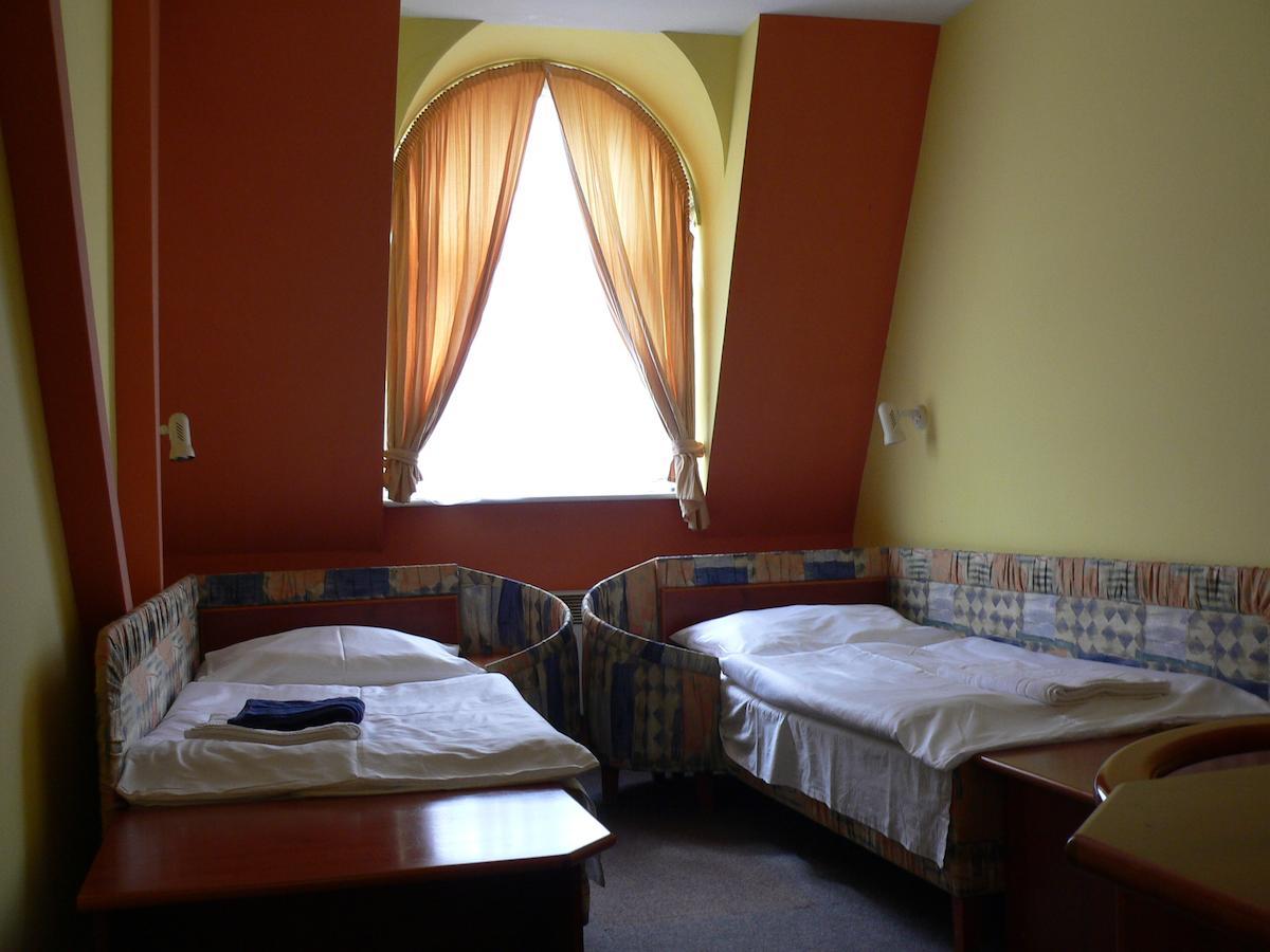 Hotel Armales Stakcin Habitación foto